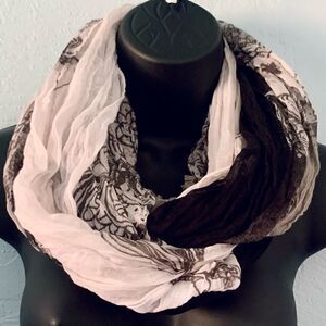 Old Navy Black & White Boho Color Block Abstract Print Gauze Wrap Scarf Size OS